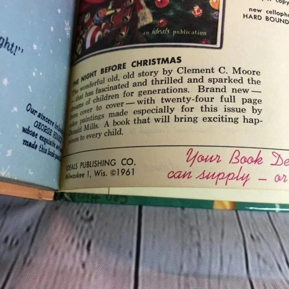 Pair of vintage childrens Christmas books - Picture 8 of 12